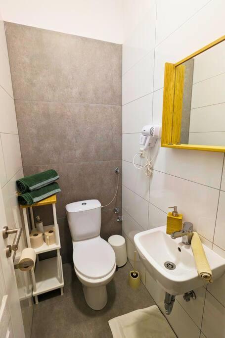 Cozy Ensuite Room In Zagreb Center Exteriör bild